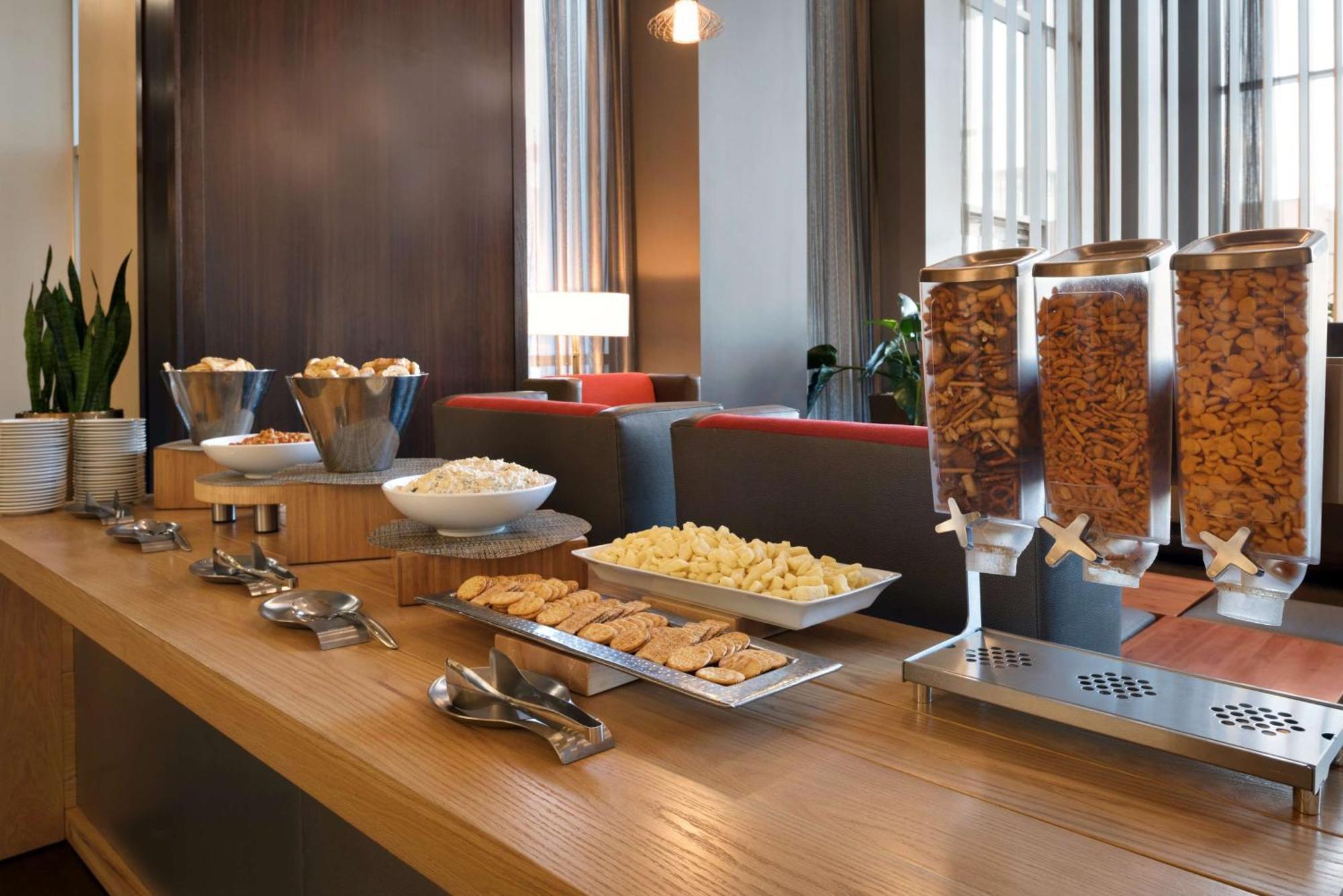Embassy Suites By Hilton Chicago Naperville Ngoại thất bức ảnh